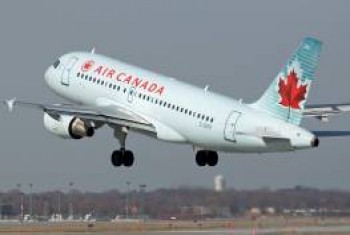 الخطوط الجوية الكندية تجبر مسلمة على خلع حجابها أمام الركاب