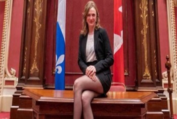 كاثرين دوريون تثير الجدل داخل برلمان مقاطعة كيبيك بسبب ملابسها