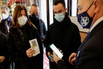 مسئول إيطالي: وباء كورونا سيبقى طوال العام المقبل